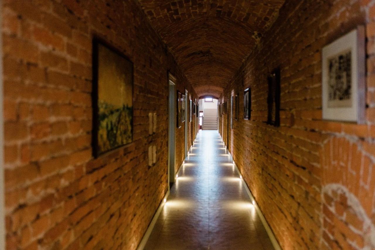 Folwark Wielka Wies - Palac Pod Debem Glowczyce Buitenkant foto